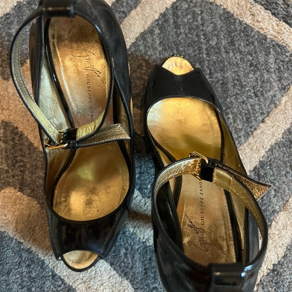 Giuseppe Zanotti peep toe platform leather heel sz 39.5 - Picture 4 of 8